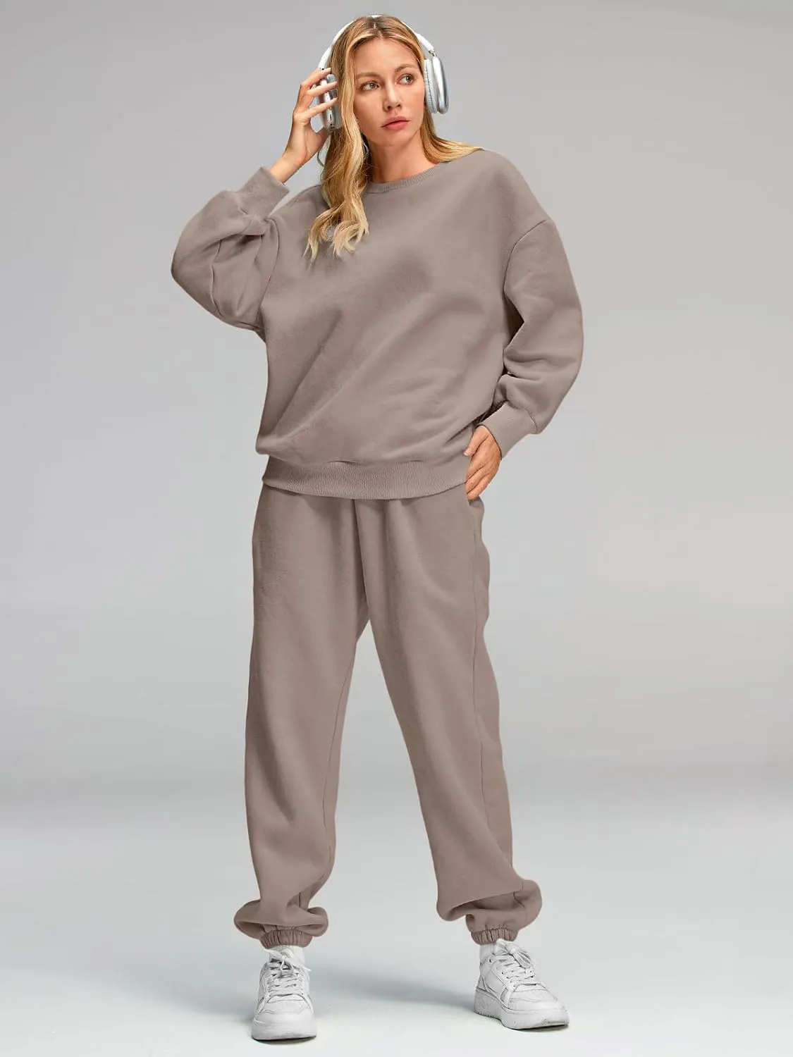 AUTOMET Womens 2 Piece Outfits Sweatsuit Oversized Sweatshirt Lounge Sets Baggy Sweatpants Fall Fashion with Pockets