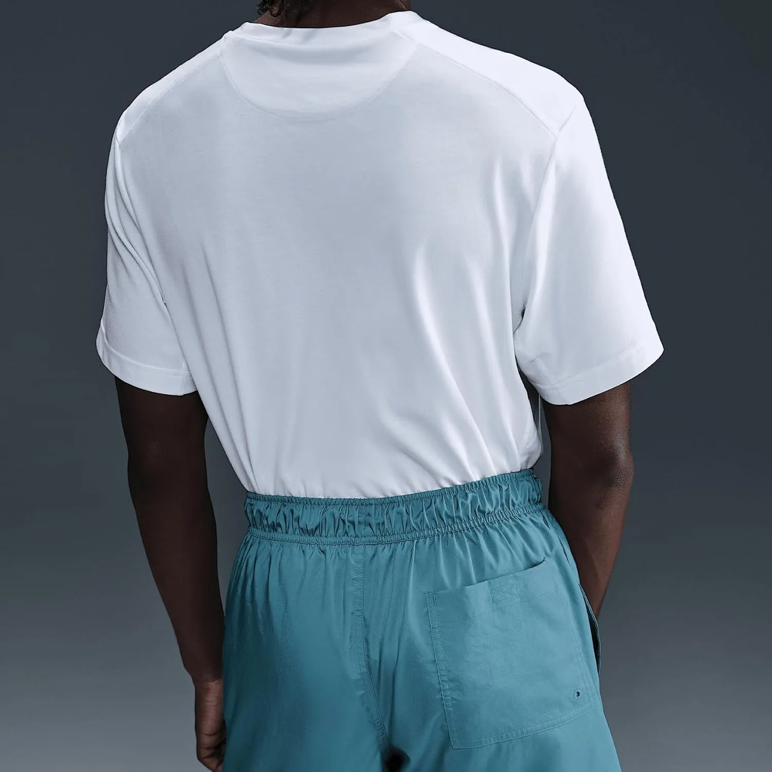 Nike Club Men's Woven Flow Shorts (FN3307-464, Denim Turquoise/White)